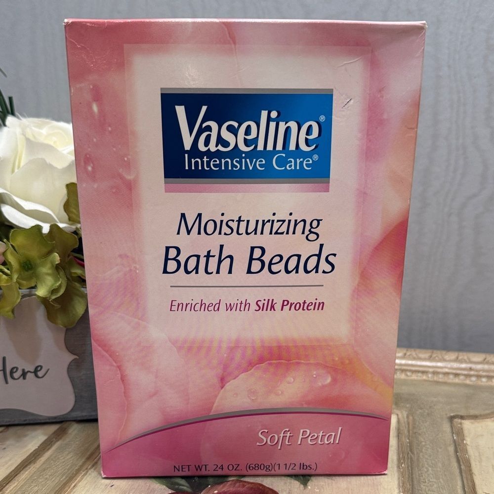Discontinued Vaseline Intensive Care Moisturizing Bath Beads Soft Petal Sealed